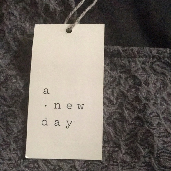 A New Day Bodysuit Gray Leopard Print Sz L Women's New NWT - Picture 5 of 8